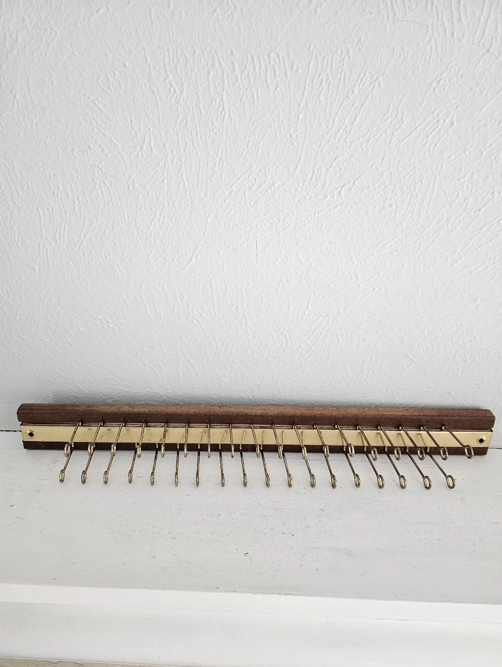 Vintage MCM Wood And Brass Belt/Tie Wall Mounted Rack Holder - Picture 6 of 6